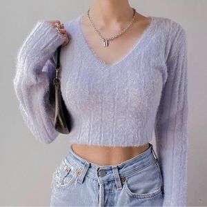 NWOT Urban Outfitters lavender cropped Martini sweater v-neck size small
